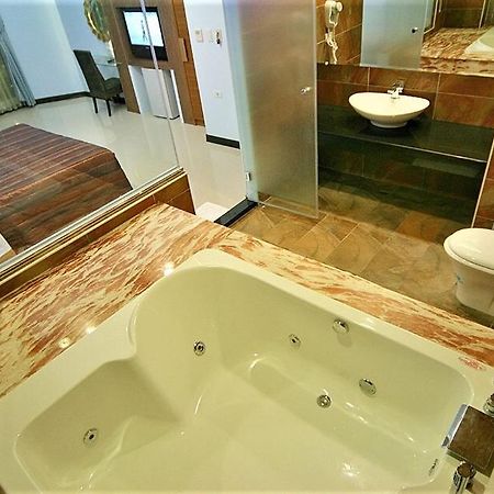 קנטינג Tranquil Sea Hotel מראה חיצוני תמונה