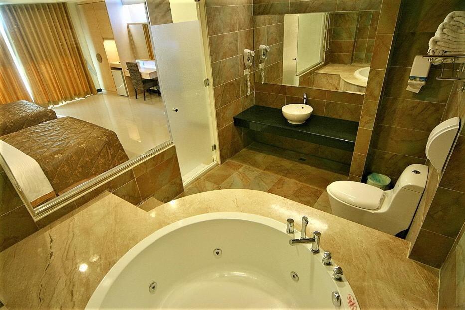 קנטינג Tranquil Sea Hotel מראה חיצוני תמונה